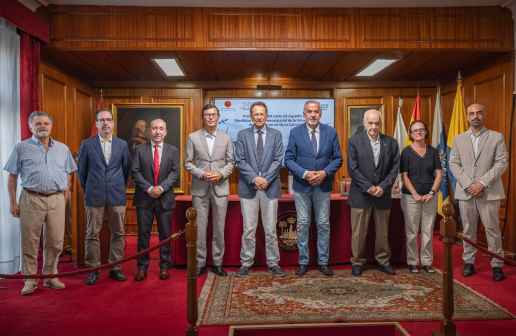 ✈️🛰️ El IDeTIC impulsa una nueva formación universitaria en movilidad aérea y espacial