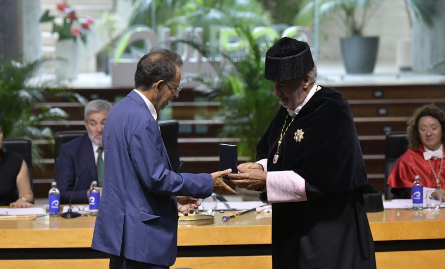 🏅 La Real Sociedad Económica de Amigos del País de Gran Canaria, distinguida con la Medalla de la ULPGC a propuesta del IDeTIC